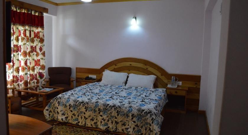 Hotel Prini Inn Манали Экстерьер фото